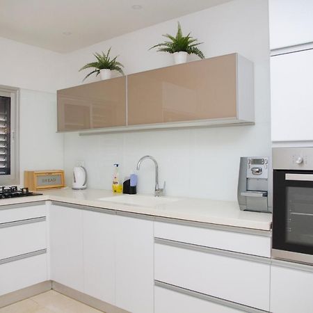 Apartments4You Etsel Бат-Ям Екстер'єр фото