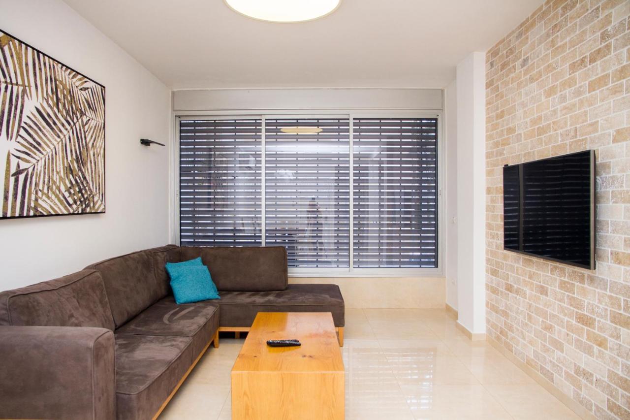 Apartments4You Etsel Бат-Ям Екстер'єр фото