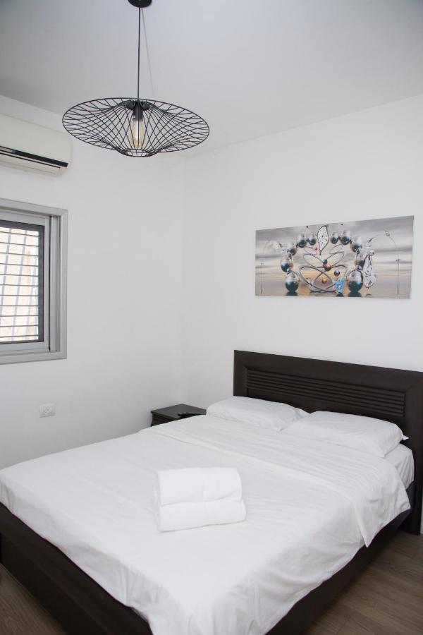 Apartments4You Etsel Бат-Ям Екстер'єр фото